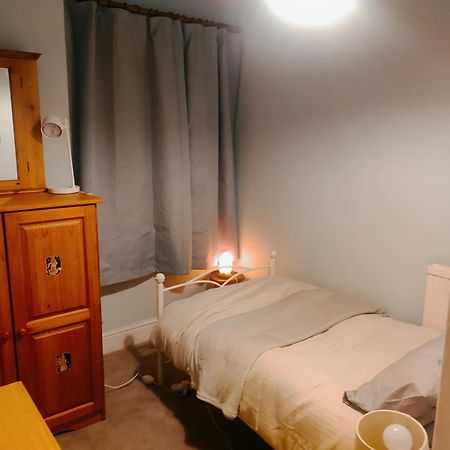 Cosy London Single Room מראה חיצוני תמונה